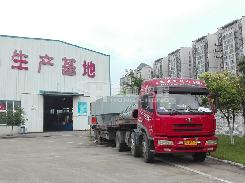 大型磨粉機HC2000發貨現場